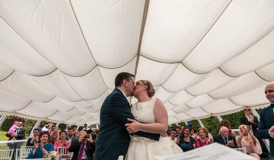 La boda de Omar y Cristina en San Cucao, Asturias