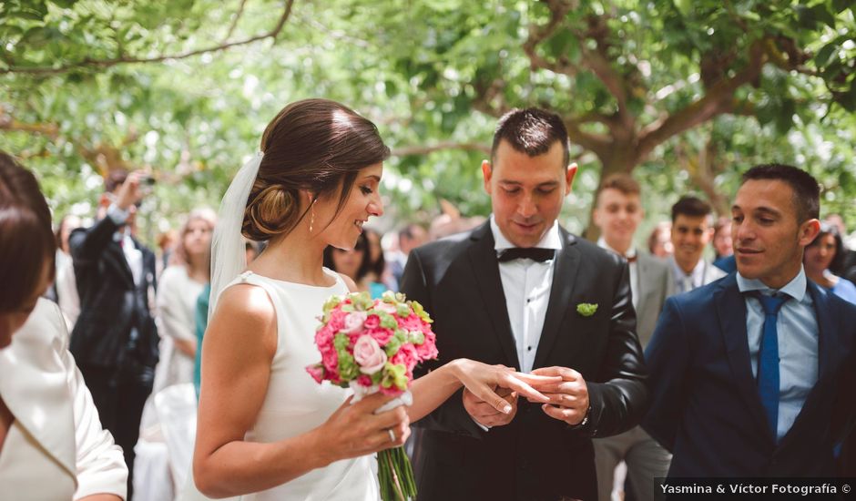 La boda de Jonathan y Gemma en Deltebre, Tarragona