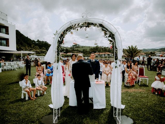 La boda de Astrid y Nelson en Orio, Guipúzcoa 60