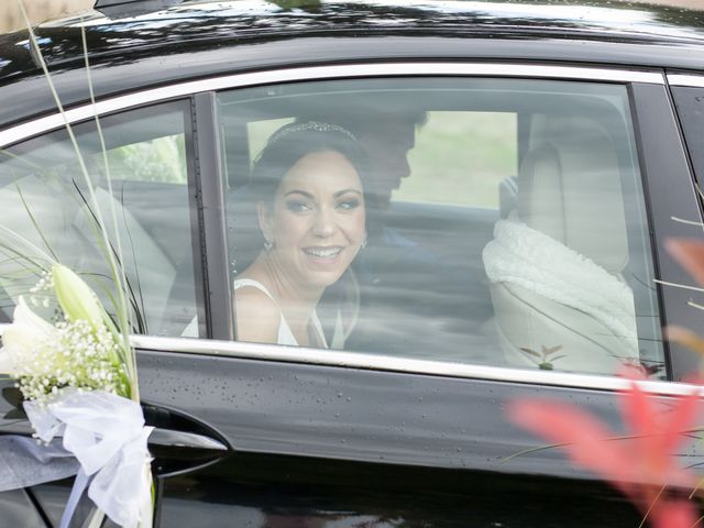 La boda de Juan Manuel y Alba en Navalagamella, Madrid 18