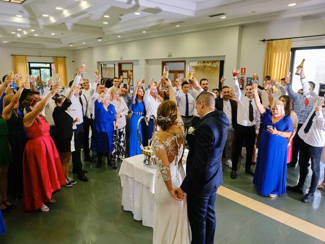 La boda de Pako y Vicky en Noreña, Asturias 45