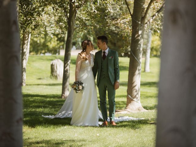 La boda de Adrian y Andrea en Torregrossa, Lleida 115