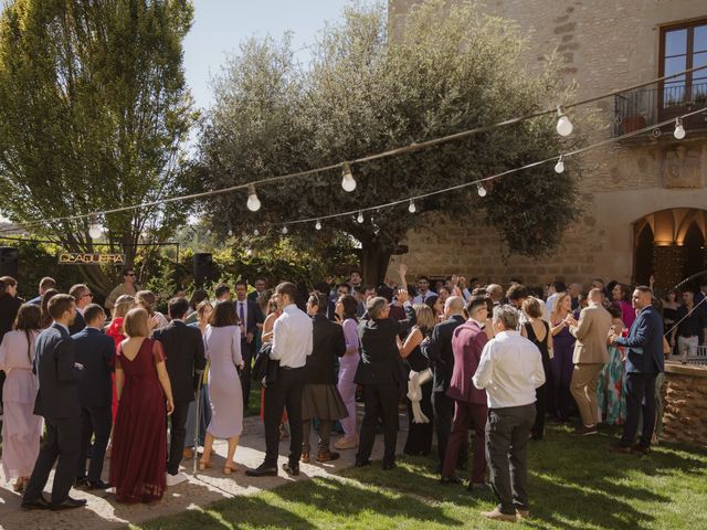 La boda de Adrian y Andrea en Torregrossa, Lleida 149