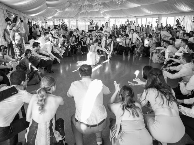 La boda de Adrian y Andrea en Torregrossa, Lleida 179