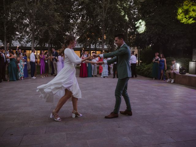 La boda de Adrian y Andrea en Torregrossa, Lleida 194