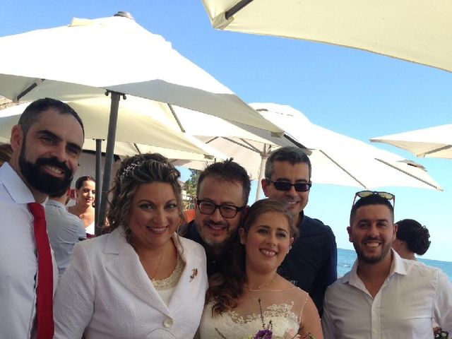 La boda de Irene  nevado y Maria muñoz en Benalmadena Costa, Málaga 32