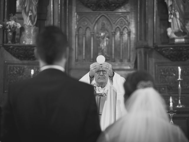 La boda de Jesús Ramón y Elizabeth en San Sebastian De Morcin, Asturias 16