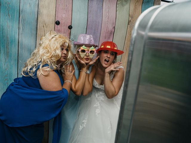 La boda de Cristian y Maria en El Catllar, Tarragona 29