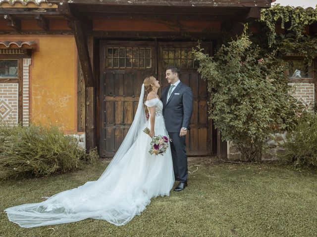 La boda de Adrián y Carolina en Madrid, Madrid 92