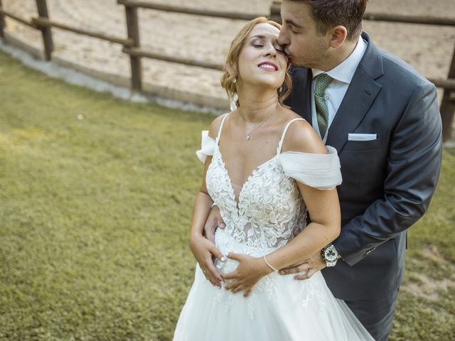 La boda de Adrián y Carolina en Madrid, Madrid 97