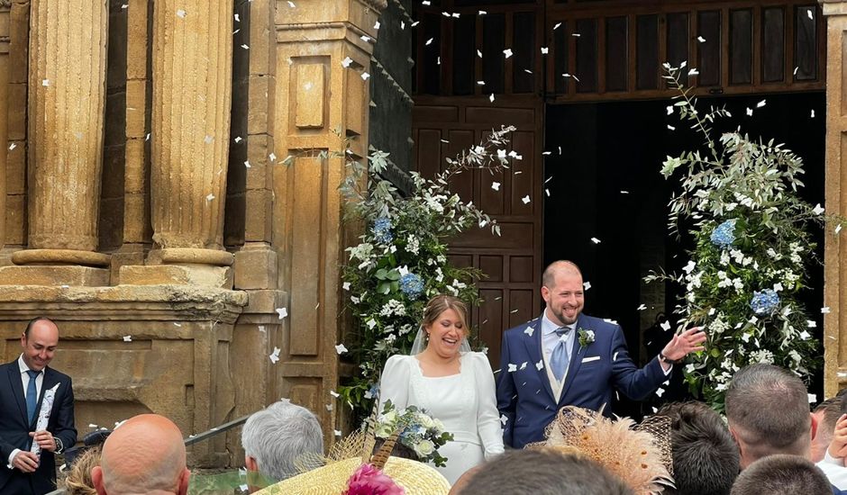 La boda de Alejandro  y Laura en Mancha Real, Jaén