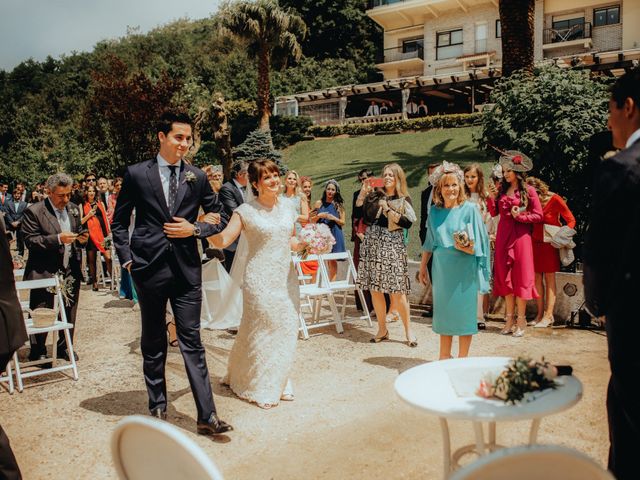 La boda de Urko y Bea en Donostia-San Sebastián, Guipúzcoa 13