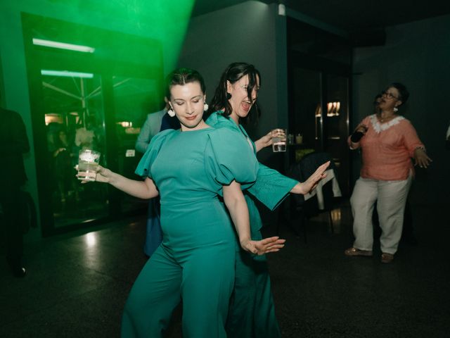 La boda de Miriam y Toni en La Riera De Gaia, Tarragona 18