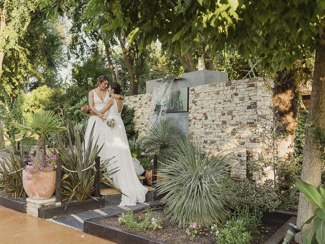 La boda de Loreto y Lorena en Pinto, Madrid 111