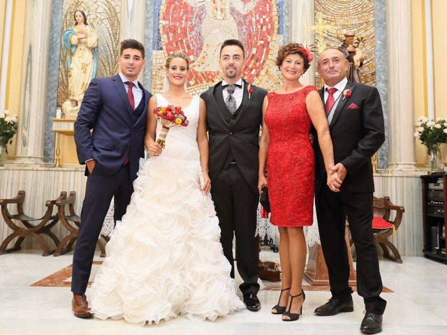 La boda de Juan Carlos y Noemí en Elx/elche, Alicante 16