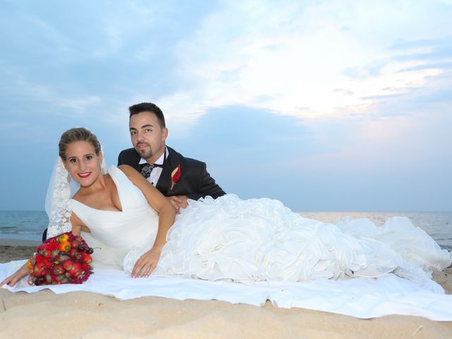 La boda de Juan Carlos y Noemí en Elx/elche, Alicante 102