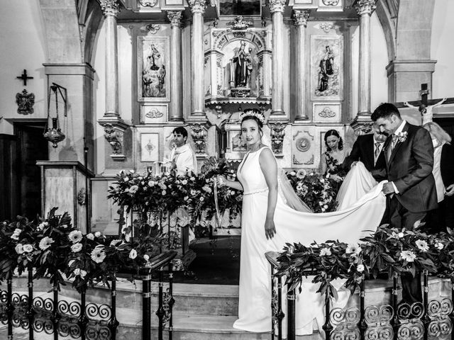 La boda de Paula y Carlos en Oruña De Pielagos, Cantabria 15