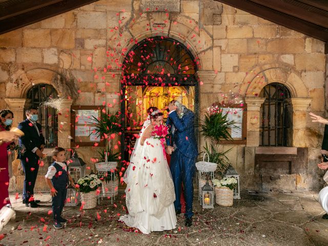 La boda de Paula y Carlos en Oruña De Pielagos, Cantabria 1