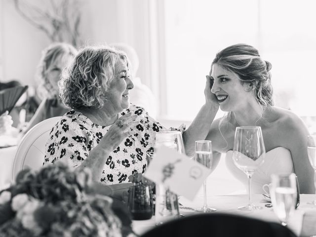 La boda de Alex y Amaia en Getxo, Vizcaya 39