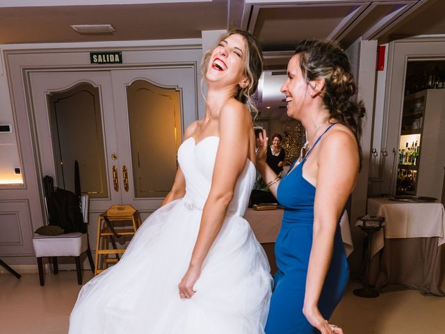 La boda de Alex y Amaia en Getxo, Vizcaya 2