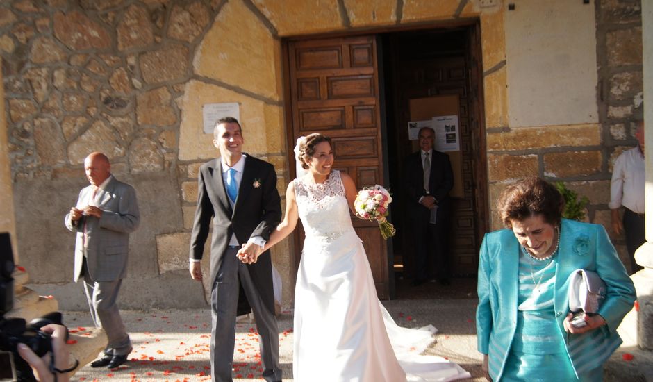 La boda de Borja y Sara en Pedrezuela, Madrid