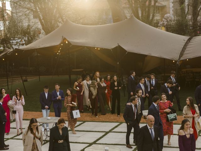 La boda de Iñigo y June en Las Arenas, Vizcaya 135