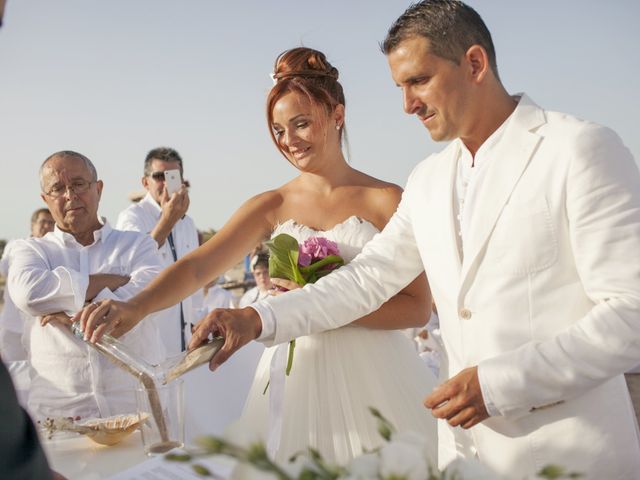 La boda de Fernando y Jezabel en Rota, Cádiz 13