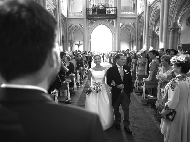 La boda de Rafael y Claudia en Málaga, Málaga 35