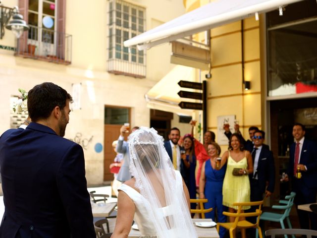 La boda de Rafael y Claudia en Málaga, Málaga 50