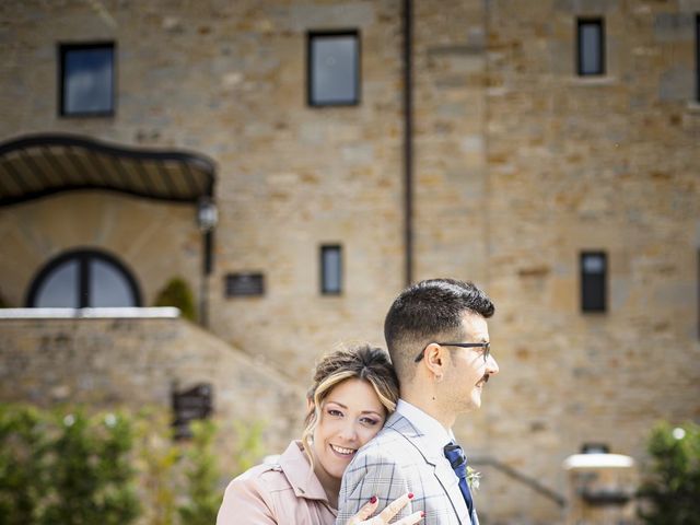 La boda de Jaione y Dani en Gorraiz, Navarra 16