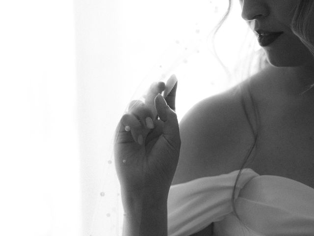 La boda de Iván y Laura en El Puig, Valencia 8