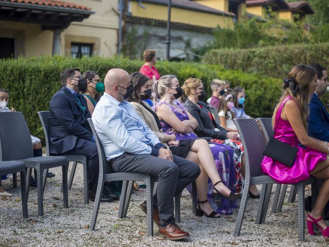 La boda de Llarina y César en Gijón, Asturias 25