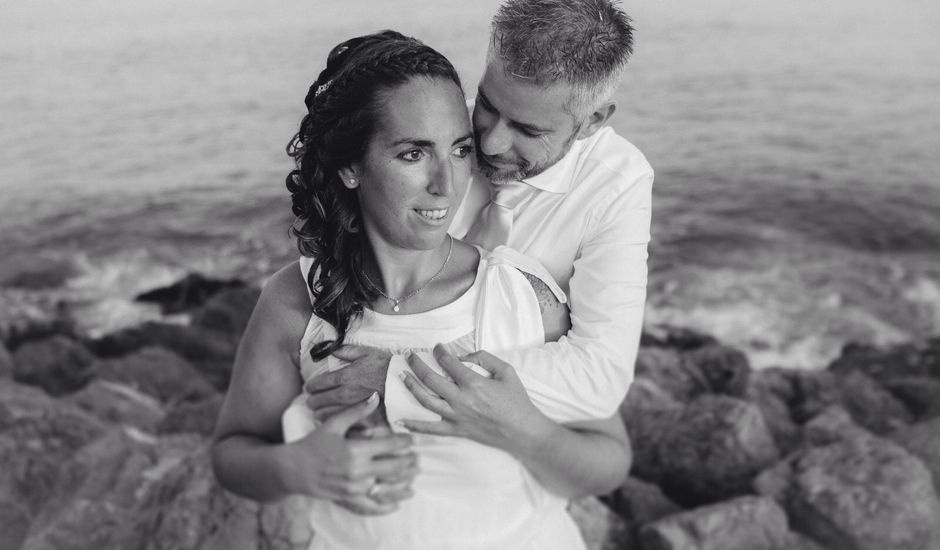 La boda de Ian y Maider en Torre Del Mar, Málaga