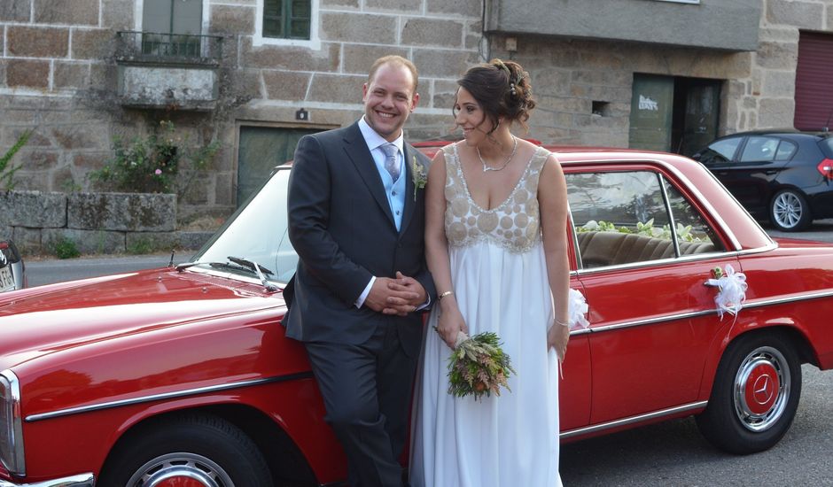 La boda de Martín y Celia  en Ourense, Orense