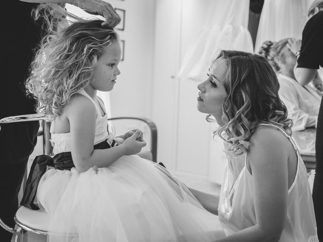 La boda de Toni y Fani en L&apos; Arboç, Tarragona 17