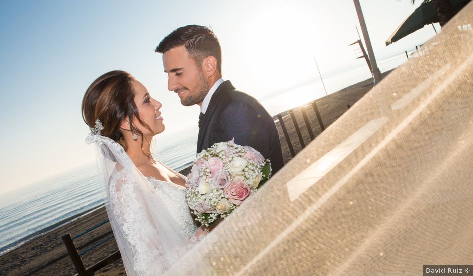 La boda de Juan y Cristina en Arenas, Málaga