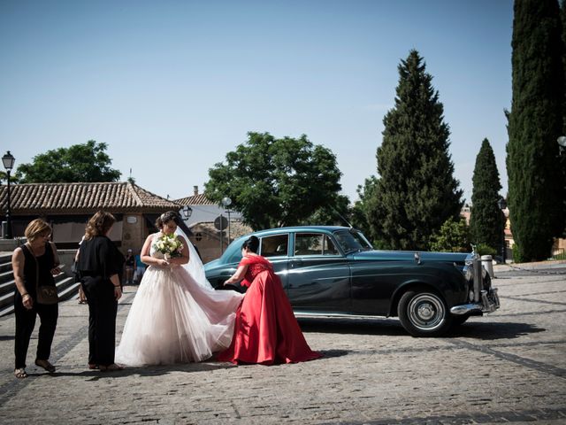 La boda de Kiko y Irene en Guadamur, Toledo 47