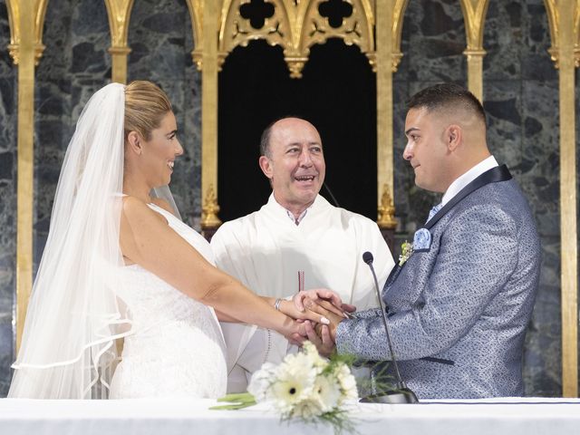 La boda de Adu y Ana en Las Palmas De Gran Canaria, Las Palmas 4