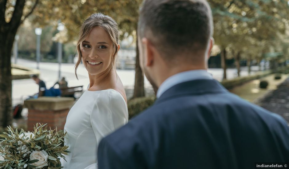 La boda de Katrina y Iñaki en Pamplona, Navarra