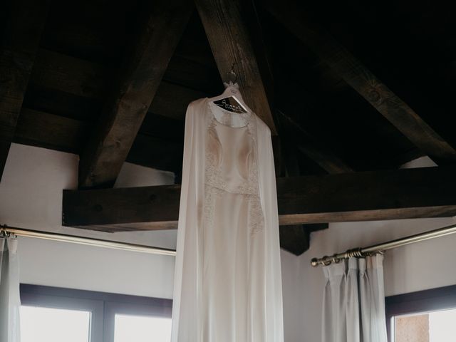 La boda de Carlos y Araceli en Torrecaballeros, Segovia 23