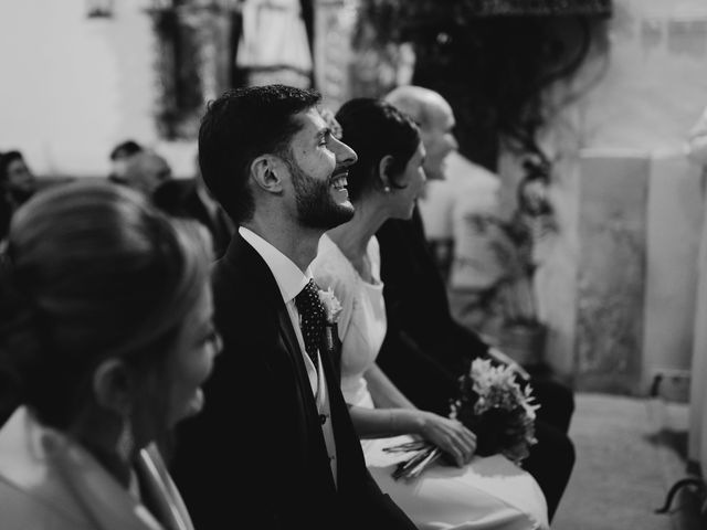 La boda de Carlos y Araceli en Torrecaballeros, Segovia 44