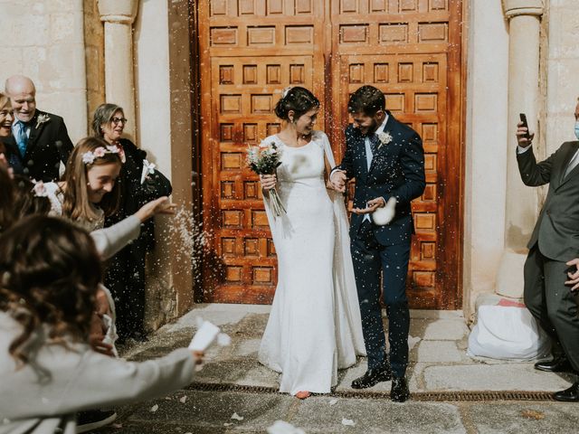 La boda de Carlos y Araceli en Torrecaballeros, Segovia 55