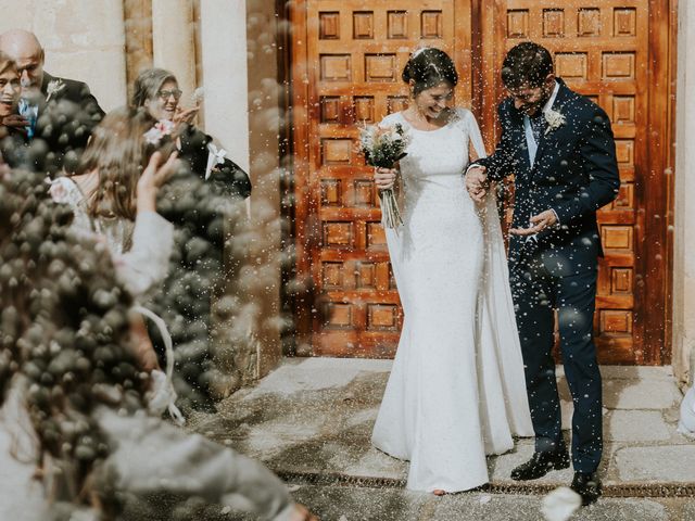 La boda de Carlos y Araceli en Torrecaballeros, Segovia 1