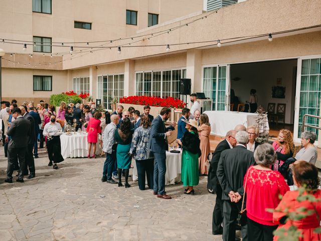 La boda de Javier y Victoria en Don Benito, Badajoz 59