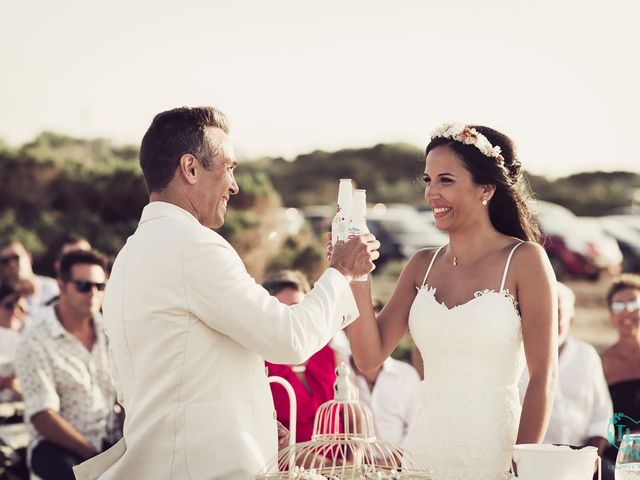La boda de Lorena y Javier en Cala Conta, Islas Baleares 44