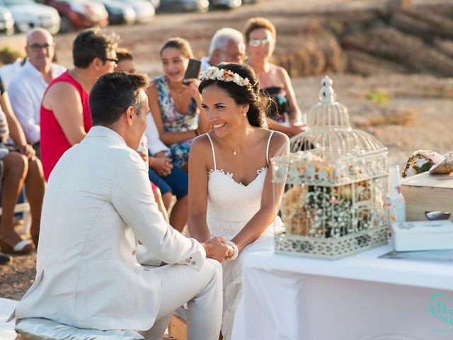 La boda de Lorena y Javier en Cala Conta, Islas Baleares 47
