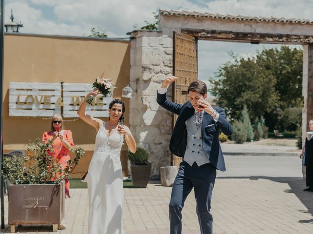 La boda de María y Daniel en Valoria La Buena, Valladolid 67