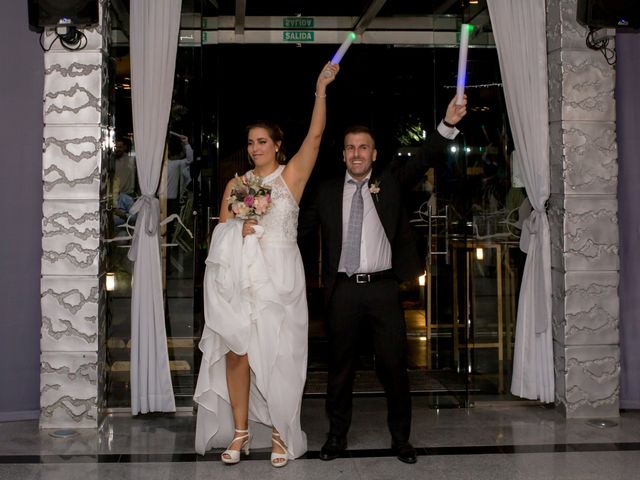 La boda de Carlos y Ailyn en Arganda Del Rey, Madrid 34
