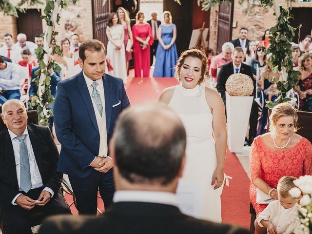 La boda de Luis Mariano y Rocío en Ballesteros De Calatrava, Ciudad Real 61
