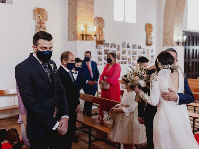 La boda de Maribel y Luis en Puebla De Don Rodrigo, Ciudad Real 57